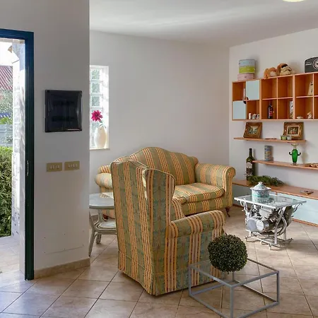 Lovely In With Kitchenette