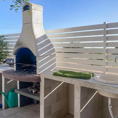 Lovely In With Kitchenette Holiday home